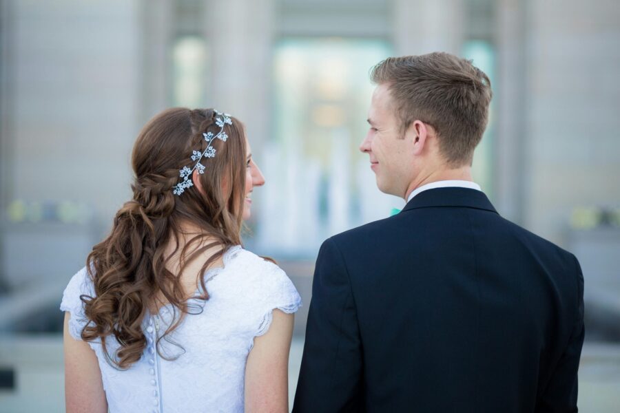 Best Lipstick Shade for Your Wedding Day